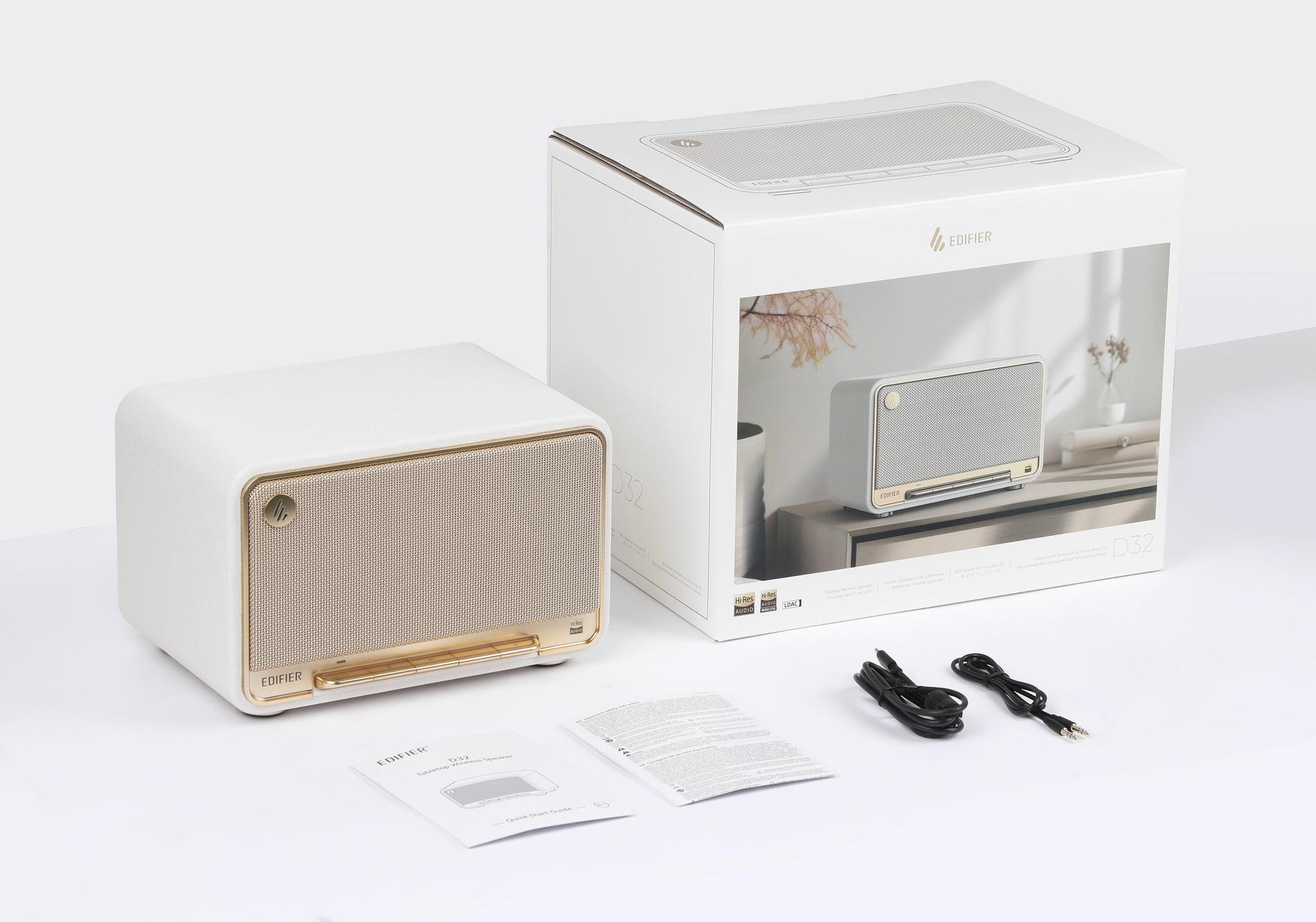 Edifier D32 Tabletop Bluetooth Hi-Res Speaker With Built In Battery - White