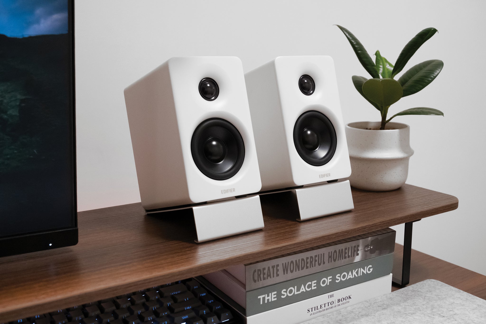 Edifier M60 2.0 Compact Desktop Hi-Res Bluetooth Speaker System - With Stands - White